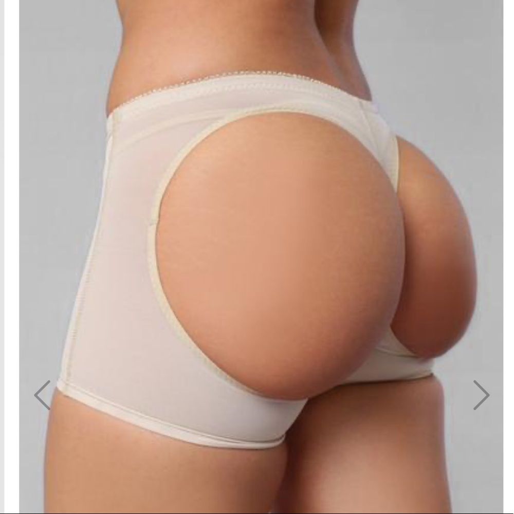 *SOLD on D* Fashion Nova Butt Lifter Boy Short